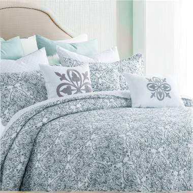 Mudd 5-Piece Reversible Comforter Set, 1 Quilt, 2 Pillows, 2 Shams